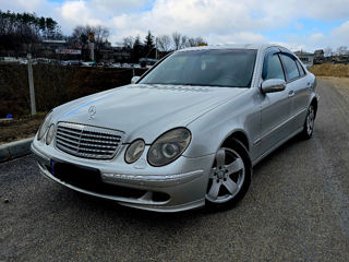 Mercedes E-Class foto 2