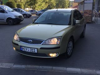 Ford Mondeo foto 5