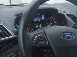 Ford Kuga foto 3