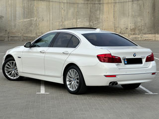 BMW 5 Series foto 3