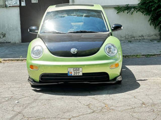 Volkswagen New Beetle foto 2