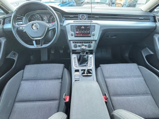 Volkswagen Passat foto 9