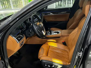 BMW 7 Series foto 8