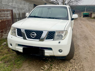 Nissan Pathfinder foto 7