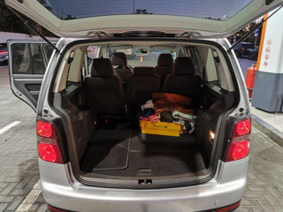 Volkswagen Touran foto 3