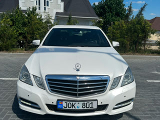 Mercedes E-Class foto 2