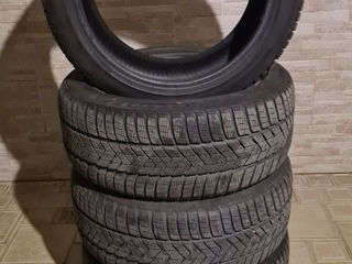 Pirell  Winter Sottozero3 235/45/R18 98V M+S.DOT 25/23.