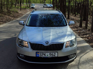 Skoda Superb foto 1