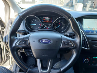 Ford Focus foto 7