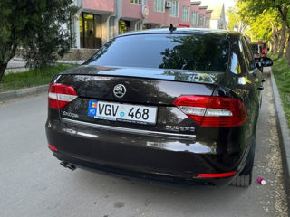 Skoda Superb foto 4