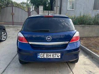 Opel Astra foto 2