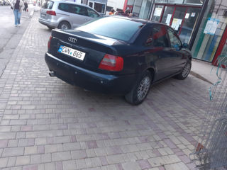 Audi A4 foto 2