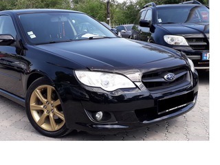 Subaru Legacy foto 4