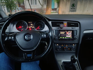 Volkswagen Golf foto 1