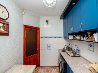 Apartament cu 3 camere, 53 m², Buiucani, Chișinău foto 3