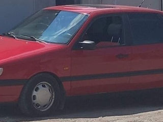 Volkswagen Passat foto 1