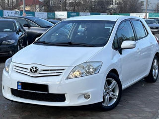 Toyota Auris foto 2