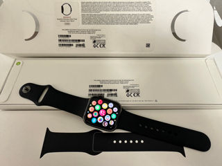 Apple Watch 8, 41mm, Stainless Steel