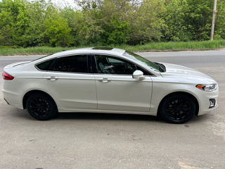 Ford Fusion фото 4