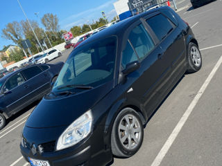 Renault Scenic foto 1