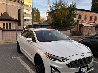 Ford Fusion foto 1