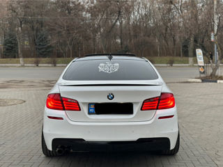 BMW 5 Series foto 9