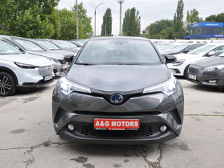 Toyota C-HR foto 2