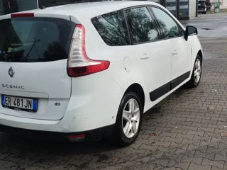 Renault Grand Scenic foto 3