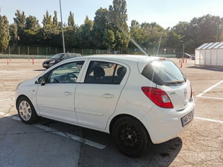 Opel Corsa foto 4