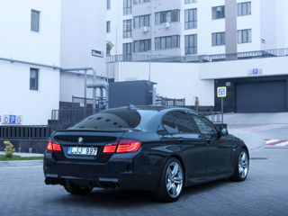 BMW 5 Series foto 8