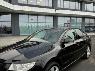 Skoda Superb foto 2