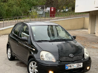 Toyota Yaris foto 6