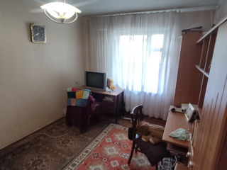 Apartament cu 3 camere, 68 m², 10 cartier, Bălți foto 3