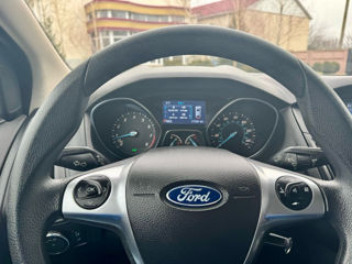 Ford Focus foto 6