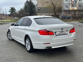 BMW 5 Series foto 4