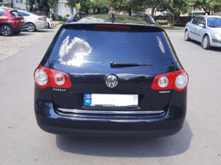 Volkswagen Passat foto 2