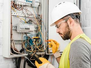 Electrician autorizat in chisinau. Electric. Авторизованный электрик в кишинёве.