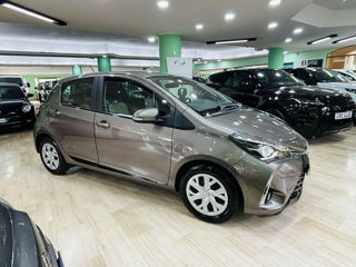 Toyota Yaris foto 2