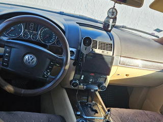 Volkswagen Touareg foto 1