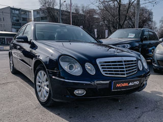 Mercedes E-Class foto 1