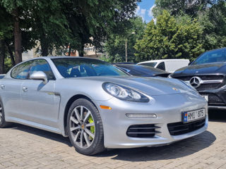 Porsche Panamera foto 2