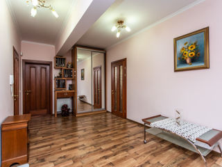 2-х комнатная квартира, 102 м², Центр, Кишинёв фото 6