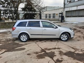 Opel Astra foto 8