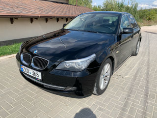 BMW 5 Series foto 3