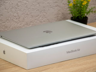 MacBook Air Retina 2020/ Apple M1/ 8Gb Ram/ 256Gb SSD/13.3" Retina/ 351Cycles!! foto 12