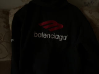 Худи Balenciaga foto 2