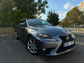 Lexus IS Series