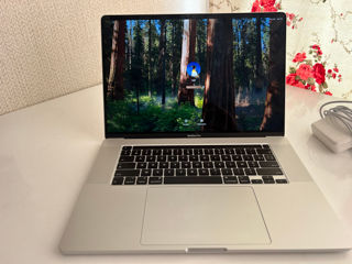 macbook pro 16