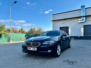 BMW 5 Series foto 2