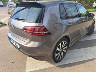 Volkswagen Golf foto 4